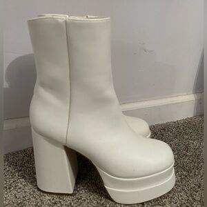 Brand new white platform boots , size 6 women’